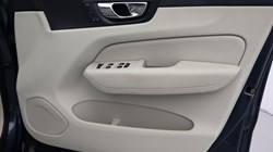 2020 (20) VOLVO XC60 2.0 T8 390 Hybrid Inscription Pro 5dr AWD G tronic 4830221