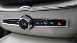 2020 (20) VOLVO XC60 2.0 T8 390 Hybrid Inscription Pro 5dr AWD G tronic 4830252