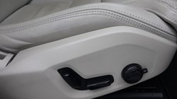 2020 (20) VOLVO XC60 2.0 T8 390 Hybrid Inscription Pro 5dr AWD G tronic 4830228