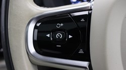 2020 (20) VOLVO XC60 2.0 T8 390 Hybrid Inscription Pro 5dr AWD G tronic 4830245