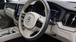 2020 (20) VOLVO XC60 2.0 T8 390 Hybrid Inscription Pro 5dr AWD G tronic 4830227