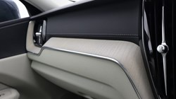 2020 (20) VOLVO XC60 2.0 T8 390 Hybrid Inscription Pro 5dr AWD G tronic 4830257