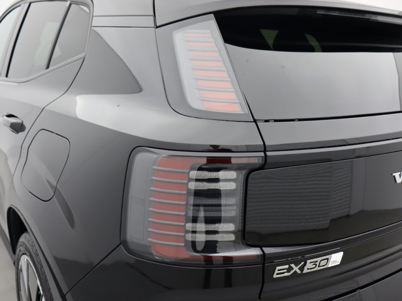 2025 (75) VOLVO EX30 315kW Twin Motor Performance Ultra 69kWh 5dr Auto 4887002