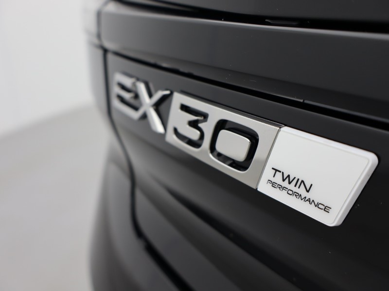 2025 (75) VOLVO EX30 315kW Twin Motor Performance Ultra 69kWh 5dr Auto 4887004
