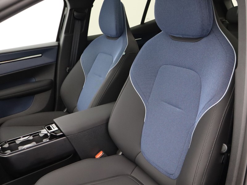 2025 (75) VOLVO EX30 315kW Twin Motor Performance Ultra 69kWh 5dr Auto 4887017