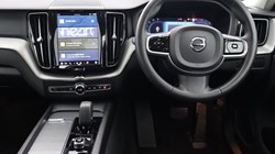 2023 (23) VOLVO XC60 2.0 B4P Plus Dark 5dr Geartronic 4861486