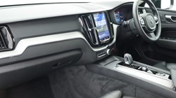 2023 (23) VOLVO XC60 2.0 B4P Plus Dark 5dr Geartronic 4861478