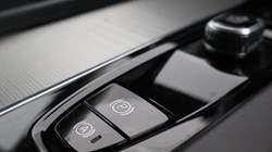 2023 (23) VOLVO XC60 2.0 B4P Plus Dark 5dr Geartronic 4861497