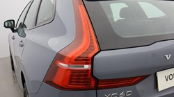 2023 (23) VOLVO XC60 2.0 B4P Plus Dark 5dr Geartronic 4861457