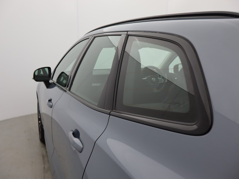 2023 (23) VOLVO XC60 2.0 B4P Plus Dark 5dr Geartronic  *VAT QUALIFYING* 4861462