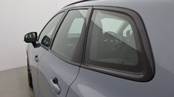 2023 (23) VOLVO XC60 2.0 B4P Plus Dark 5dr Geartronic 4861462