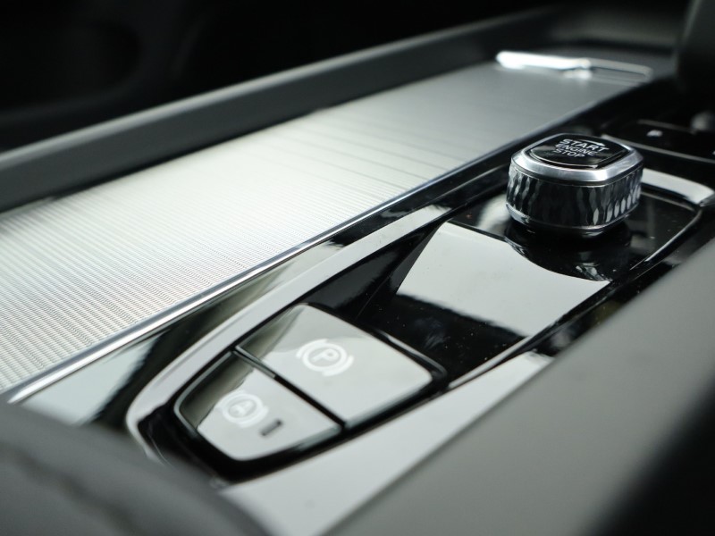 2025 (75) VOLVO V60 2.0 B4P Plus Dark 5dr Auto [7 speed] 4851357