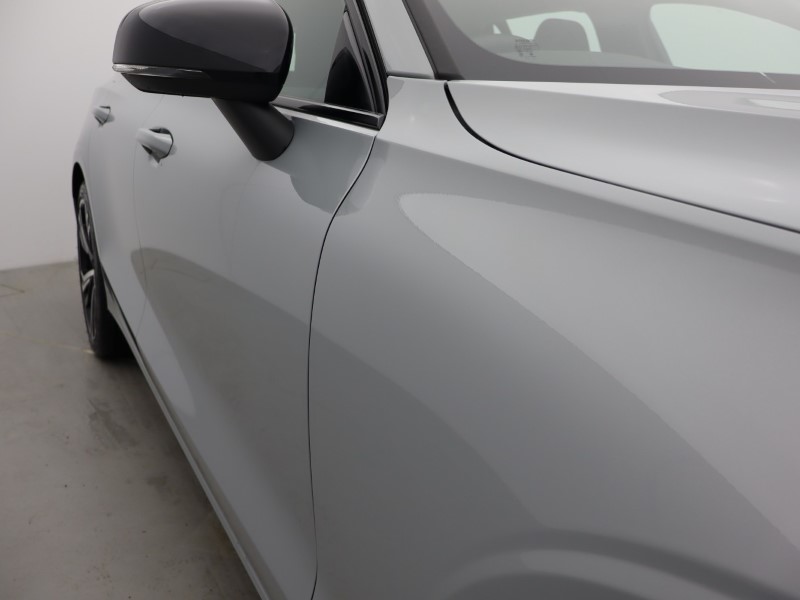 2025 (75) VOLVO V60 2.0 B4P Plus Dark 5dr Auto [7 speed] 4851311