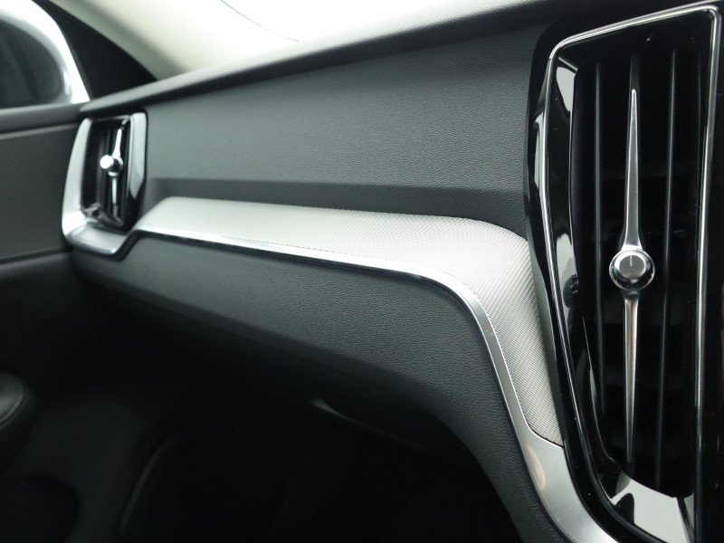 2025 (75) VOLVO V60 2.0 B4P Plus Dark 5dr Auto [7 speed] 4851358