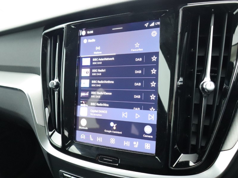 2025 (75) VOLVO V60 2.0 B4P Plus Dark 5dr Auto [7 speed] 4851351