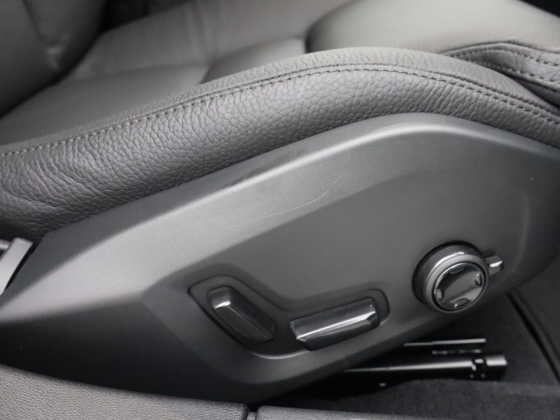 2025 (75) VOLVO V60 2.0 B4P Plus Dark 5dr Auto [7 speed] 4851331