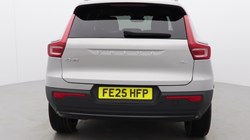 2025 (25) VOLVO XC40 2.0 B4P Ultra Dark 5dr Auto *VAT QUALIFYING* 4882546