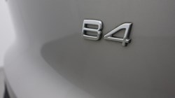 2025 (25) VOLVO XC40 2.0 B4P Ultra Dark 5dr Auto *VAT QUALIFYING* 4882559