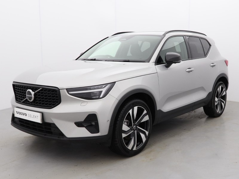 2025 (25) VOLVO XC40 2.0 B4P Ultra Dark 5dr Auto  *VAT QUALIFYING* 4882543