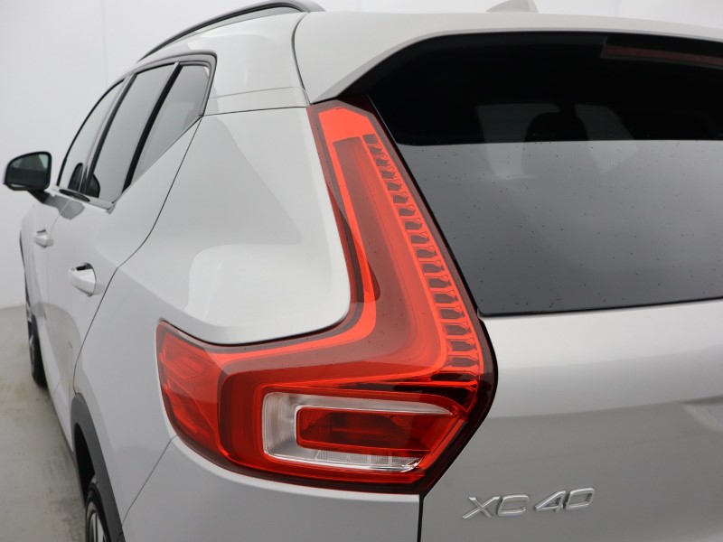2025 (25) VOLVO XC40 2.0 B4P Ultra Dark 5dr Auto  *VAT QUALIFYING* 4882557