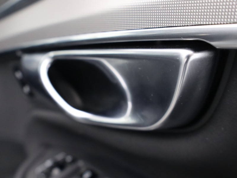 2025 (25) VOLVO XC90 2.0 B5P Core Bright 5dr AWD Geartronic *VAT QUALIFYING* 4870984