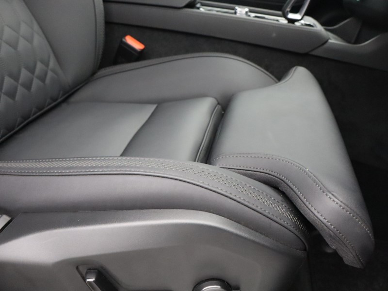 2025 (25) VOLVO XC90 2.0 B5P Core Bright 5dr AWD Geartronic *VAT QUALIFYING* 4870989