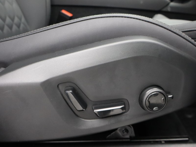 2025 (25) VOLVO XC90 2.0 B5P Core Bright 5dr AWD Geartronic *VAT QUALIFYING* 4870988