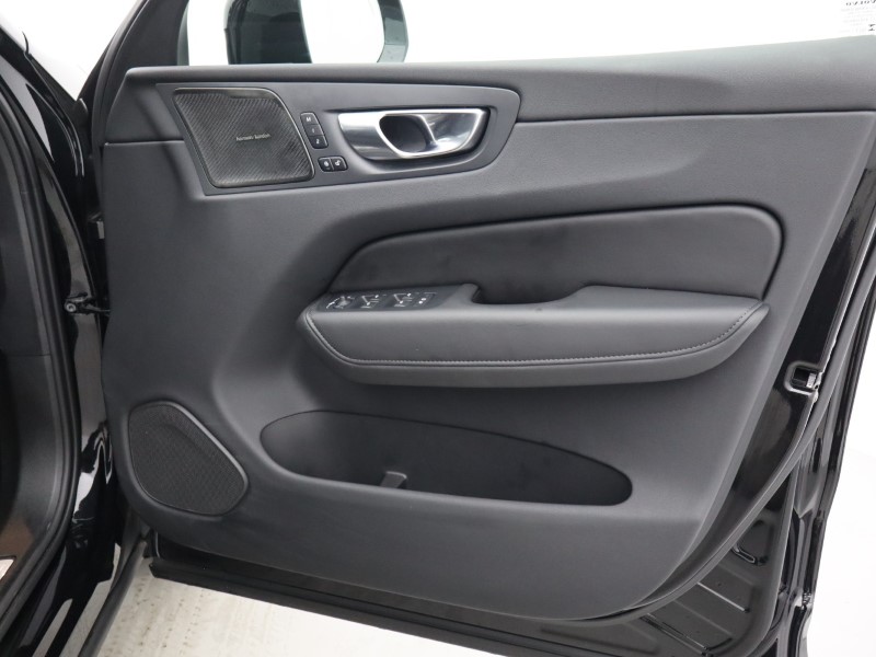 2025 (25) VOLVO XC60 2.0 T6 [350] RC PHEV Plus Dark 5dr AWD Geartronic  4894527