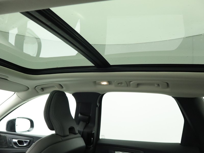 2025 (25) VOLVO XC60 2.0 T6 [350] RC PHEV Plus Dark 5dr AWD Geartronic  4894490