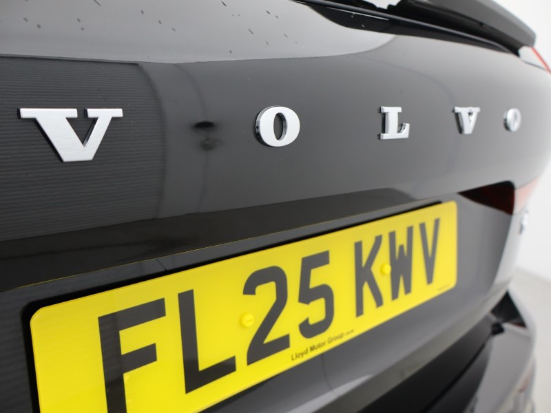 2025 (25) VOLVO XC60 2.0 T6 [350] RC PHEV Plus Dark 5dr AWD Geartronic  4894482