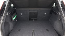 2025 (25) VOLVO XC40 2.0 B4P Ultra Dark 5dr Auto *VAT QUALIFYING* 4878883