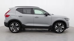 2025 (25) VOLVO XC40 2.0 B4P Ultra Dark 5dr Auto *VAT QUALIFYING* 4878869