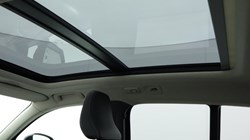 2025 (25) VOLVO XC40 2.0 B4P Ultra Dark 5dr Auto *VAT QUALIFYING* 4878890