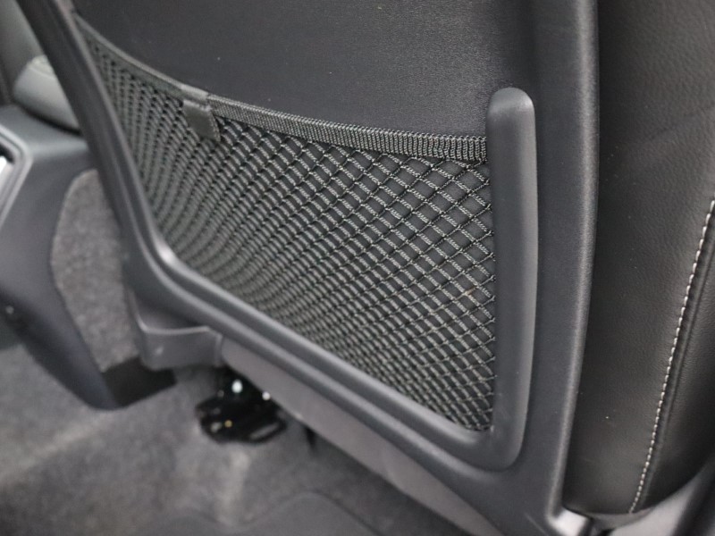 2025 (25) VOLVO XC40 2.0 B4P Ultra Dark 5dr Auto  *VAT QUALIFYING* 4878907