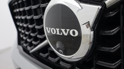 2025 (25) VOLVO XC40 2.0 B4P Ultra Dark 5dr Auto *VAT QUALIFYING* 4878877