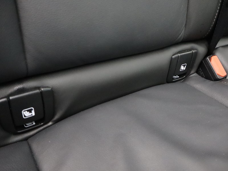 2025 (25) VOLVO XC40 2.0 B4P Ultra Dark 5dr Auto  *VAT QUALIFYING* 4878908