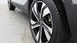 2025 (25) VOLVO XC40 2.0 B4P Ultra Dark 5dr Auto *VAT QUALIFYING* 4878887