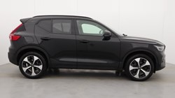 2025 (25) VOLVO XC40 2.0 B3P Plus Dark 5dr Auto *VAT QUALIFYING* 4935512