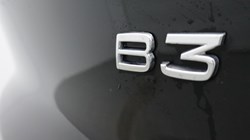 2025 (25) VOLVO XC40 2.0 B3P Plus Dark 5dr Auto *VAT QUALIFYING* 4934534