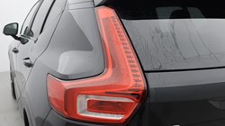 2025 (25) VOLVO XC40 2.0 B3P Plus Dark 5dr Auto *VAT QUALIFYING* 4934532