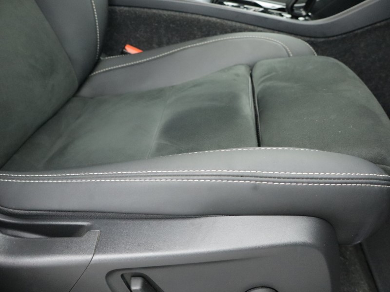 2025 (25) VOLVO XC40 2.0 B3P Plus Dark 5dr Auto  *VAT QUALIFYING* 4934549