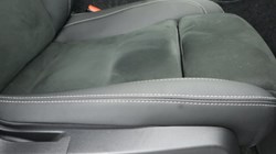 2025 (25) VOLVO XC40 2.0 B3P Plus Dark 5dr Auto *VAT QUALIFYING* 4934549