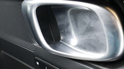 2025 (25) VOLVO XC40 2.0 B3P Plus Dark 5dr Auto *VAT QUALIFYING* 4934544