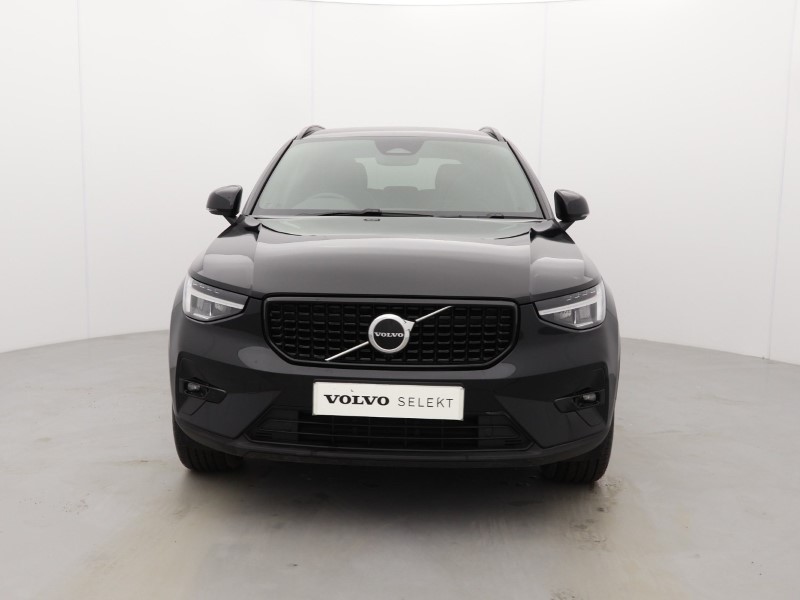 2025 (25) VOLVO XC40 2.0 B3P Plus Dark 5dr Auto  *VAT QUALIFYING* 4935508