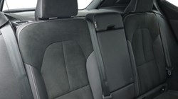 2025 (25) VOLVO XC40 2.0 B3P Plus Dark 5dr Auto *VAT QUALIFYING* 4934557