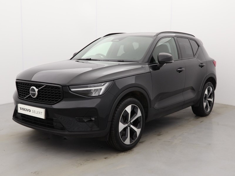 2025 (25) VOLVO XC40 2.0 B3P Plus Dark 5dr Auto  *VAT QUALIFYING* 4935507