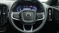 2025 (25) VOLVO XC40 2.0 B3P Plus Dark 5dr Auto *VAT QUALIFYING* 4934560