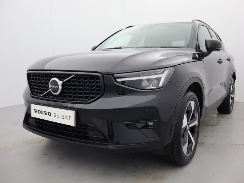 2025 (25) VOLVO XC40 2.0 B3P Plus Dark 5dr Auto  *VAT QUALIFYING* 4934576