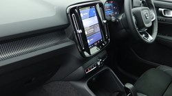 2025 (25) VOLVO XC40 2.0 B4P Plus Dark 5dr *VAT QUALIFYING* 4879666