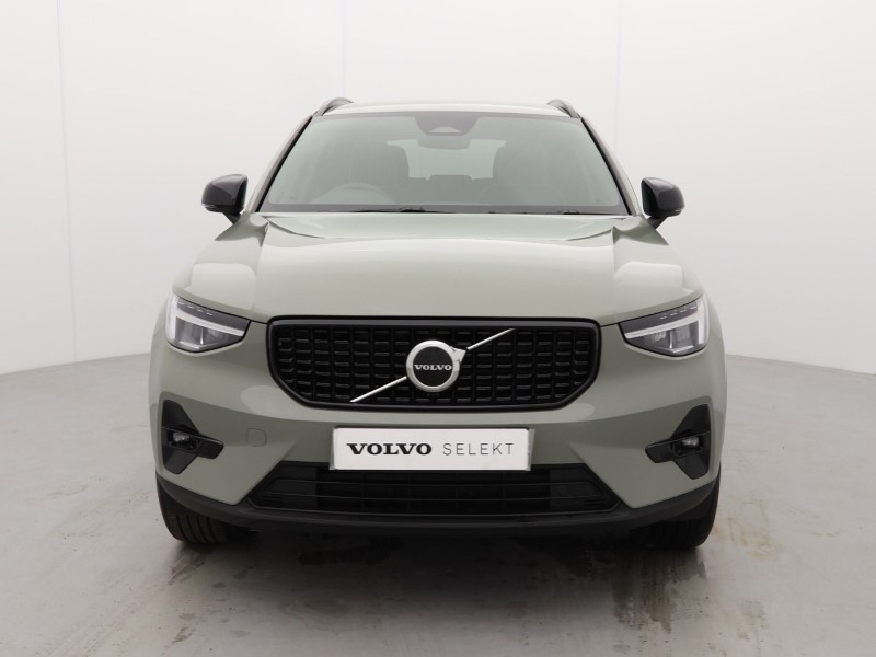 2025 (25) VOLVO XC40 2.0 B4P Plus Dark 5dr   *VAT QUALIFYING* 4879631